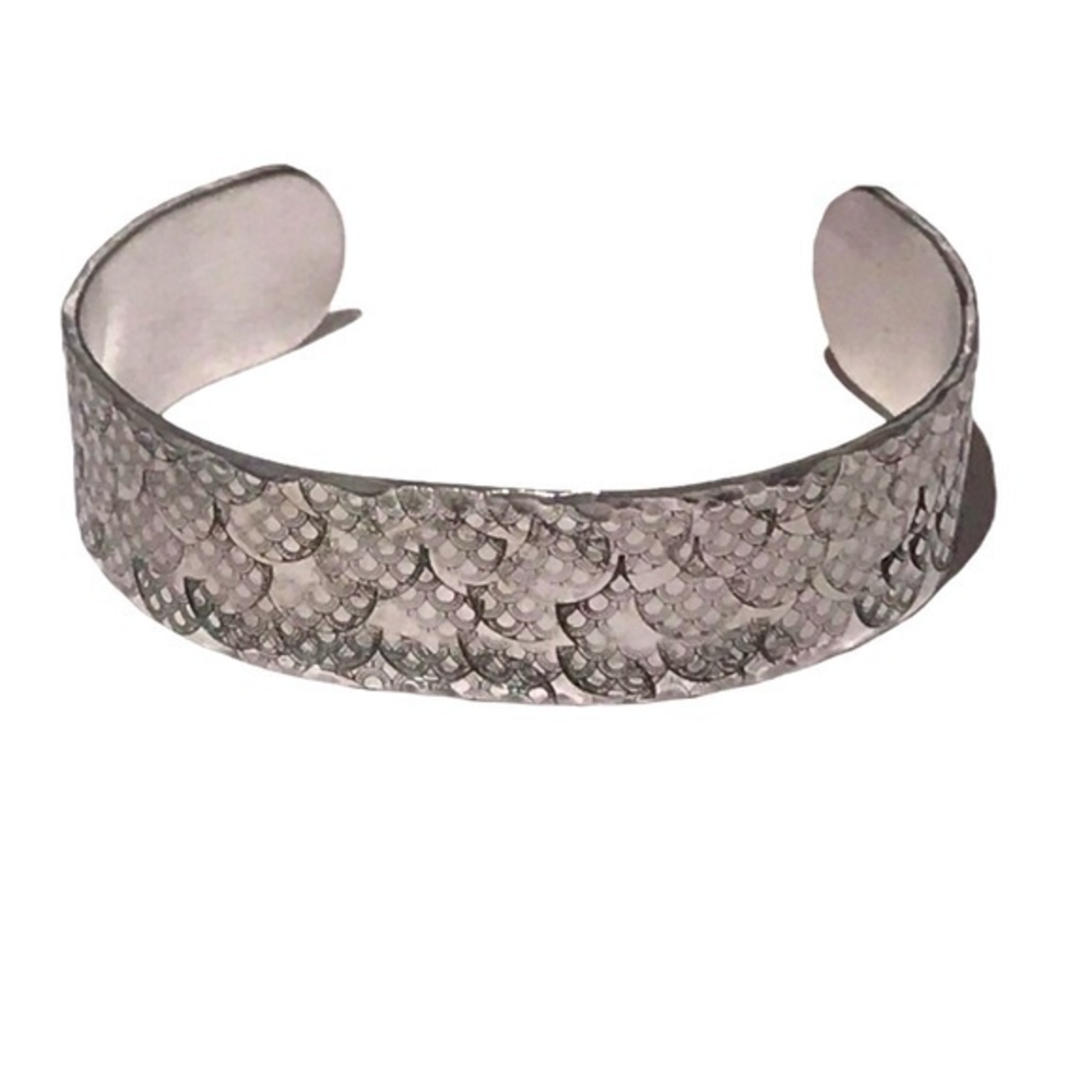 Handmade stamped mermaid‎ scale silver hypoallergenic adjustable cuff bracelet